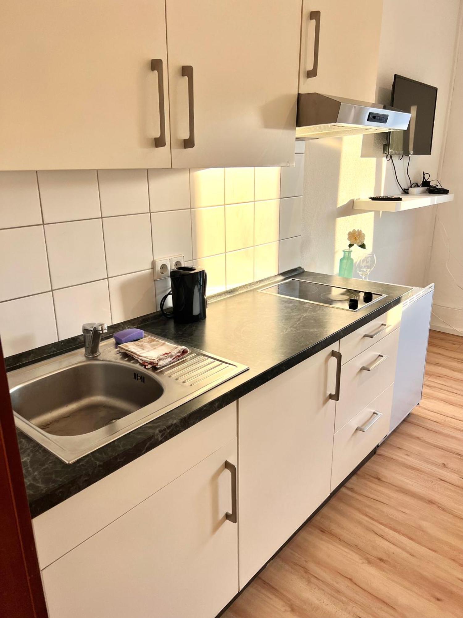 Budget City Appartement Kueche,Bad, Parken Im Zentrum Von Ravensburg Kültér fotó